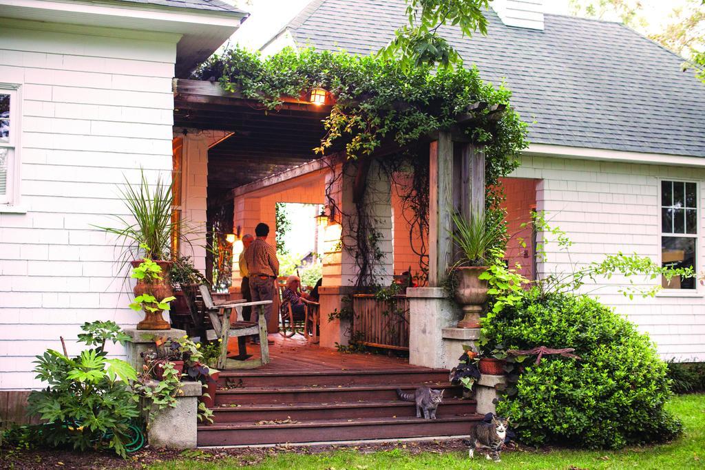 Cameron House Inn Manteo Exterior photo